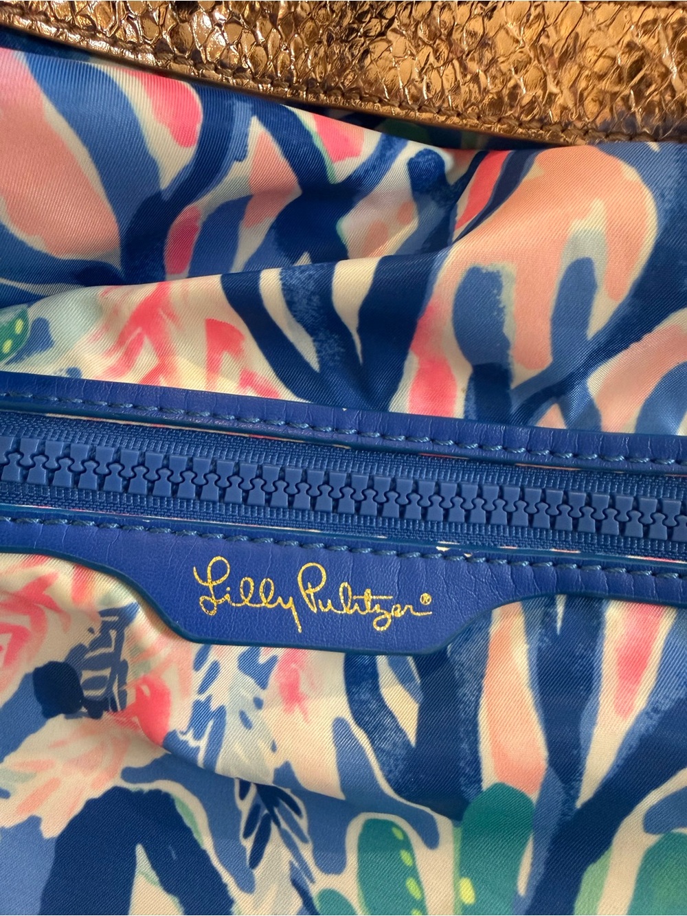 Lilly Pulitzer Sunseekers Blue Pink Tropical-Print Duffle Bag with crossbody